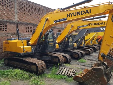 private owned excavators